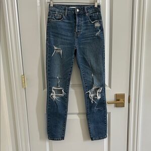 Distressed Blue Jeans super high rise, mom, ankle